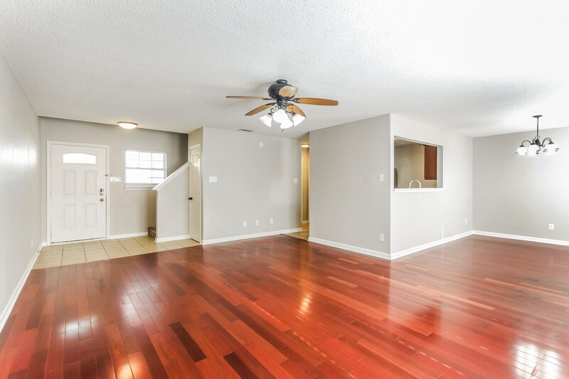 1,925/Mo, 4504 Connaught E Dr Plainfield, IN 46168 Living Room View 2