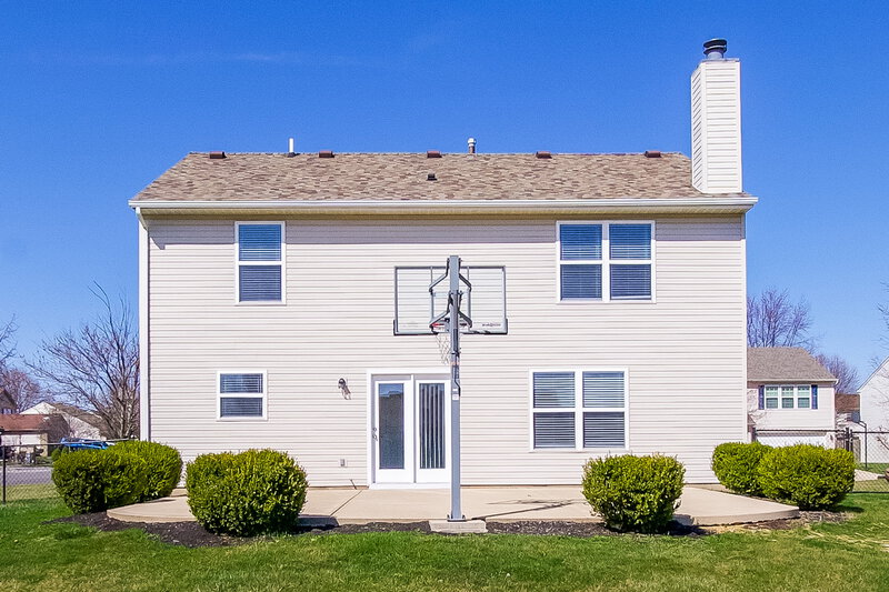 2,800/Mo, 1099 Meadowview Ct Franklin, IN 46131 Rear View