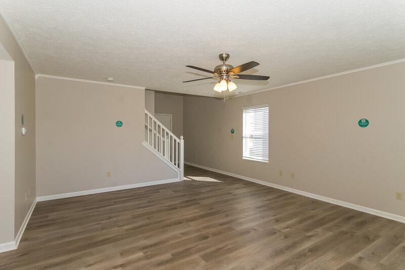 1,945/Mo, 1838 Silverton Dr Avon, IN 46123 Living Room View 3