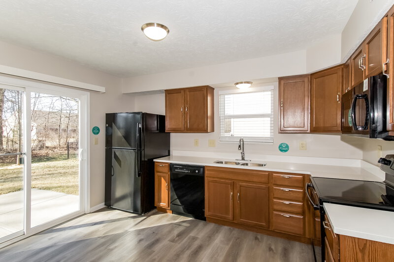 1,945/Mo, 1838 Silverton Dr Avon, IN 46123 Kitchen View