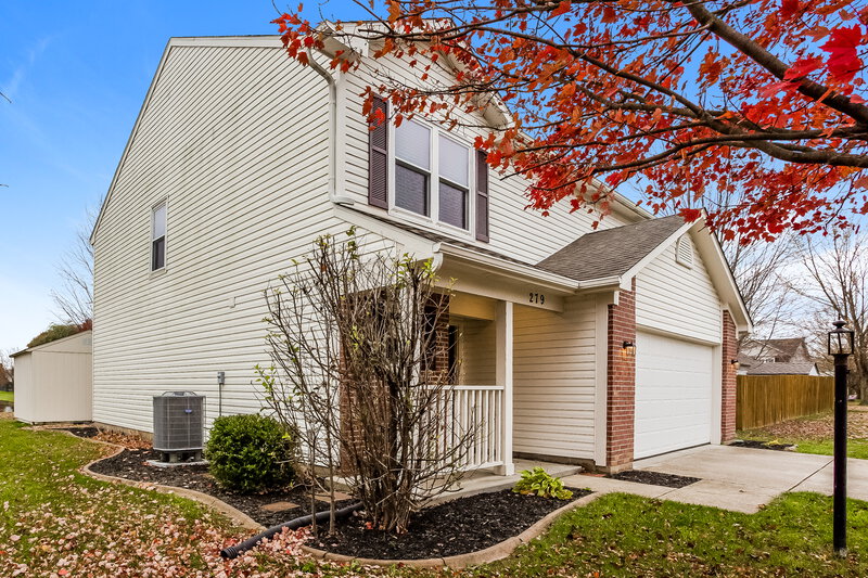 2,065/Mo, 279 Brookview Dr Brownsburg, IN 46112 Front View