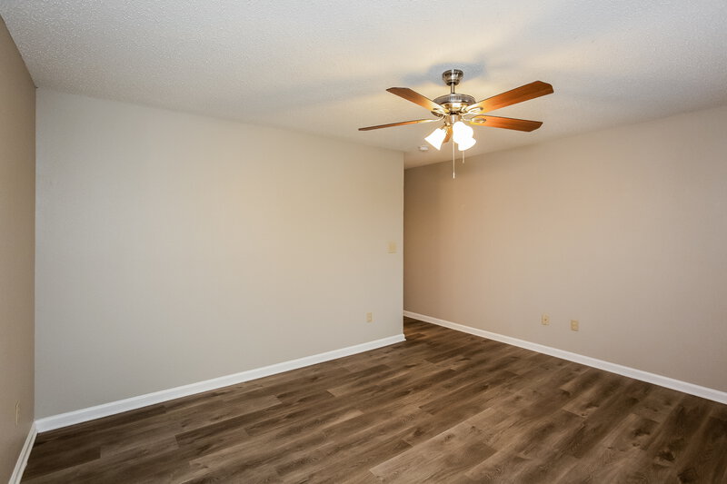 2,065/Mo, 279 Brookview Dr Brownsburg, IN 46112 Main Bedroom View 2