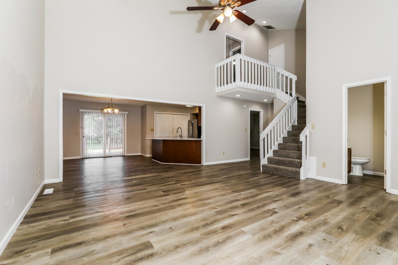 2,530/Mo, 165 Christy Dr Greenwood, IN 46143 Living Room View