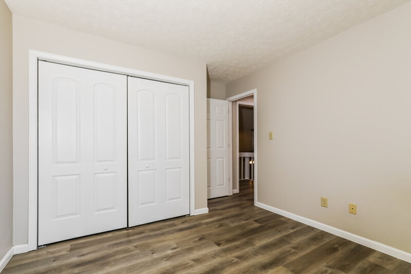 2,530/Mo, 165 Christy Dr Greenwood, IN 46143 Bedroom View 2