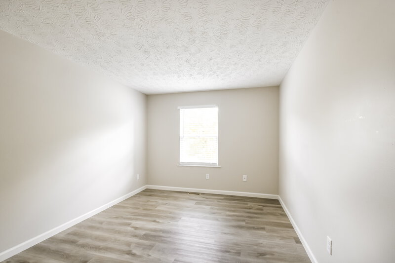 2,460/Mo, 4320 Oil Creek Dr Indianapolis, IN 46268 Bedroom View 3