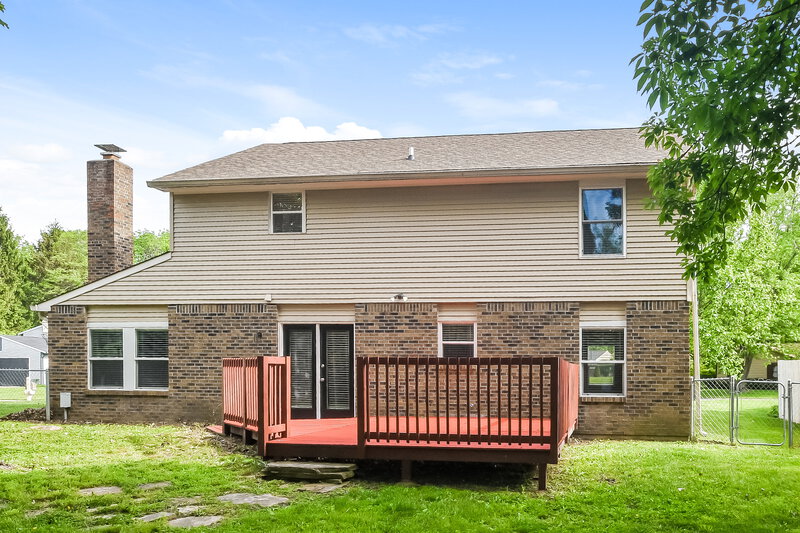 2,460/Mo, 4320 Oil Creek Dr Indianapolis, IN 46268 Rear View 2