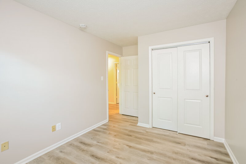 1,700/Mo, 1449 Country Pointe Dr Indianapolis, IN 46234 Bedroom View 2