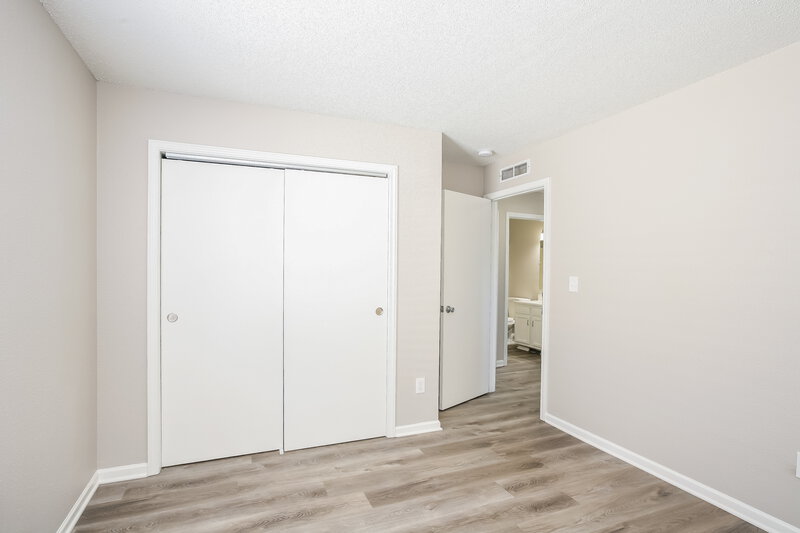 1,975/Mo, 4349 Village Trace Ct Indianapolis, IN 46254 Bedroom View