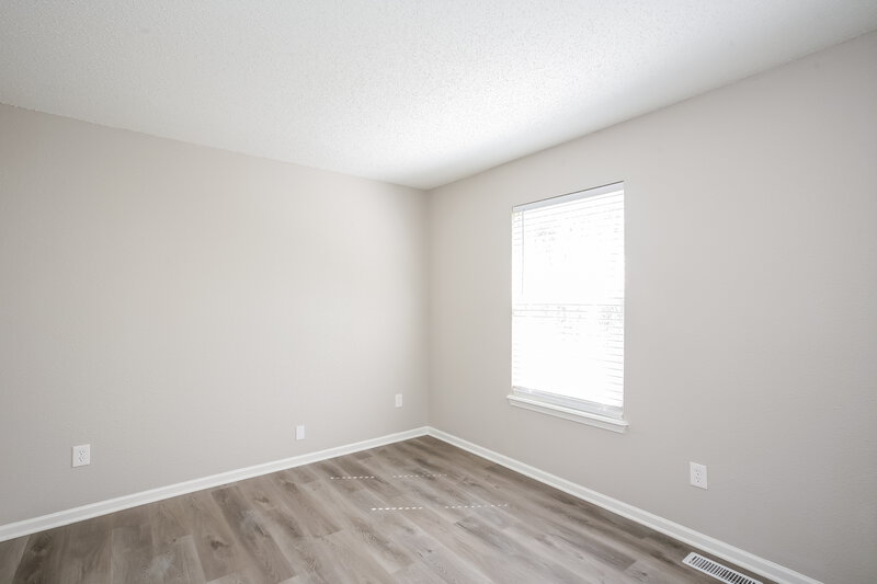 1,975/Mo, 4349 Village Trace Ct Indianapolis, IN 46254 Bedroom View 3