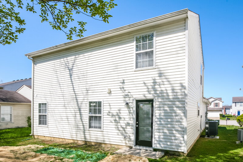 1,975/Mo, 4349 Village Trace Ct Indianapolis, IN 46254 Rear View 2