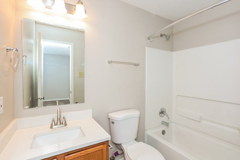 1,680/Mo, 8840 Hosta Way Camby, IN 46113 Bathroom View