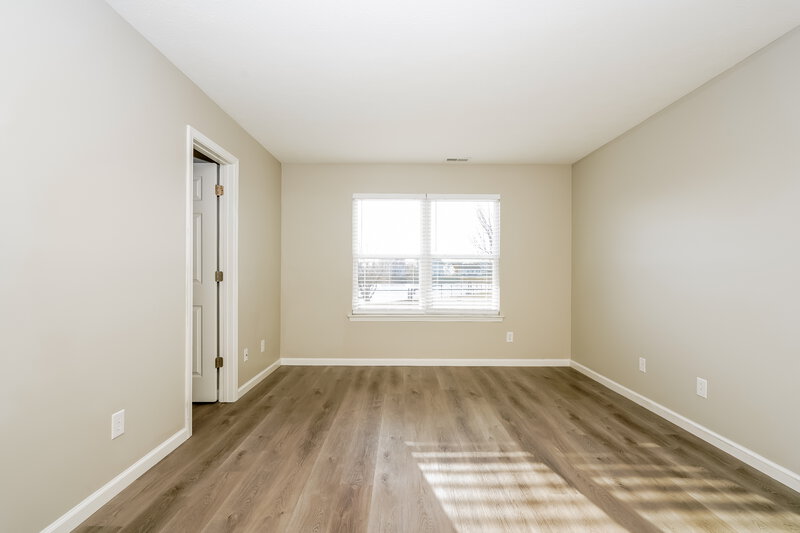1,650/Mo, 6869 Fair Ridge Dr Indianapolis, IN 46221 Main Bedroom View