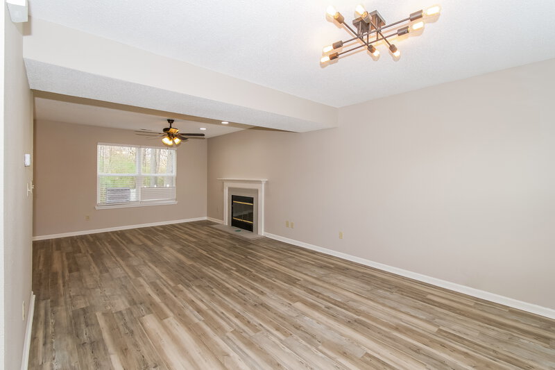 2,220/Mo, 3428 W 54th St Indianapolis, IN 46228 Dining Room View