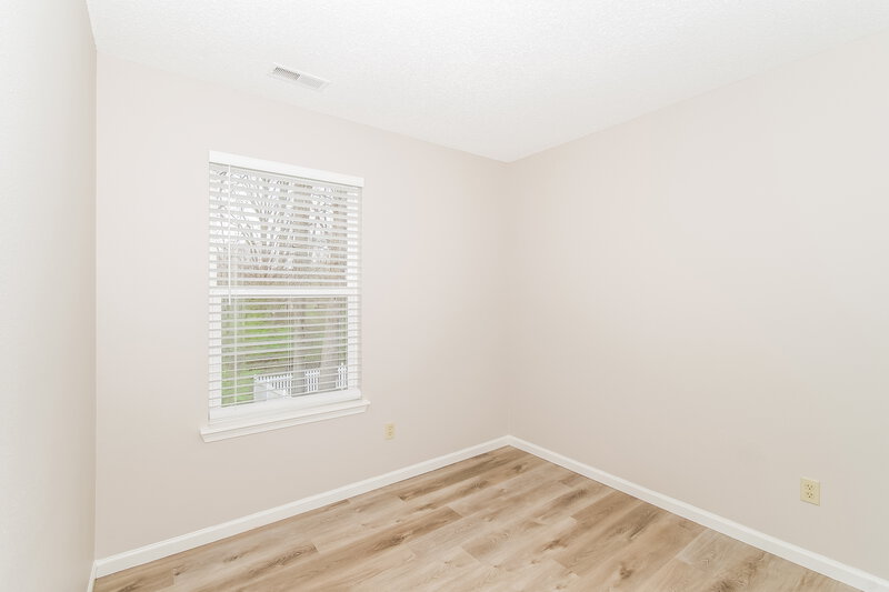 2,220/Mo, 3428 W 54th St Indianapolis, IN 46228 Bedroom View 2