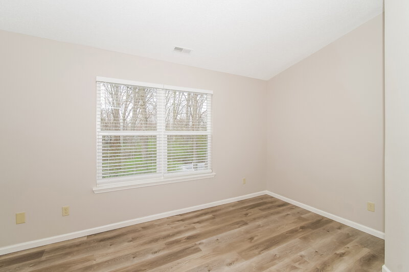 2,220/Mo, 3428 W 54th St Indianapolis, IN 46228 Bedroom View 3