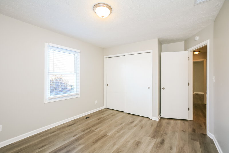 2,300/Mo, 656 Sunbird Cir Indianapolis, IN 46231 Bedroom View 2