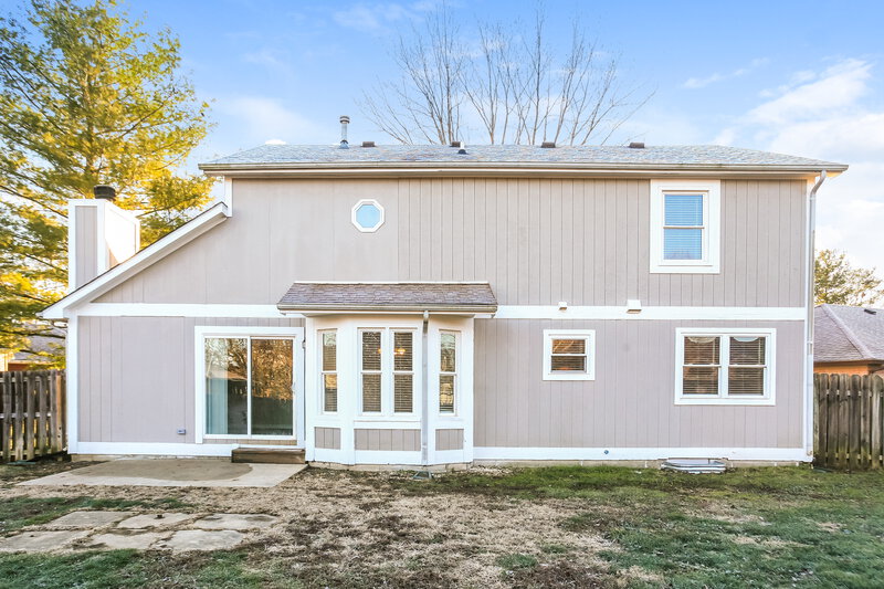 2,300/Mo, 656 Sunbird Cir Indianapolis, IN 46231 Rear View