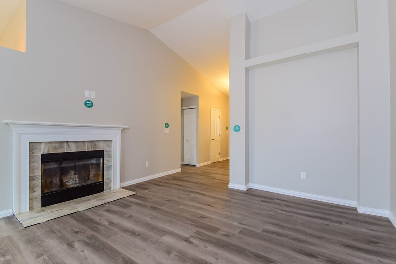 1,990/Mo, 3844 Boundary Bay Dr Indianapolis, IN 46217 Living Room View 2