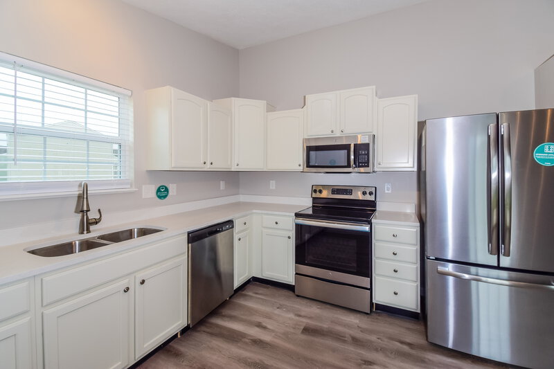 1,990/Mo, 3844 Boundary Bay Dr Indianapolis, IN 46217 Kitchen View 2