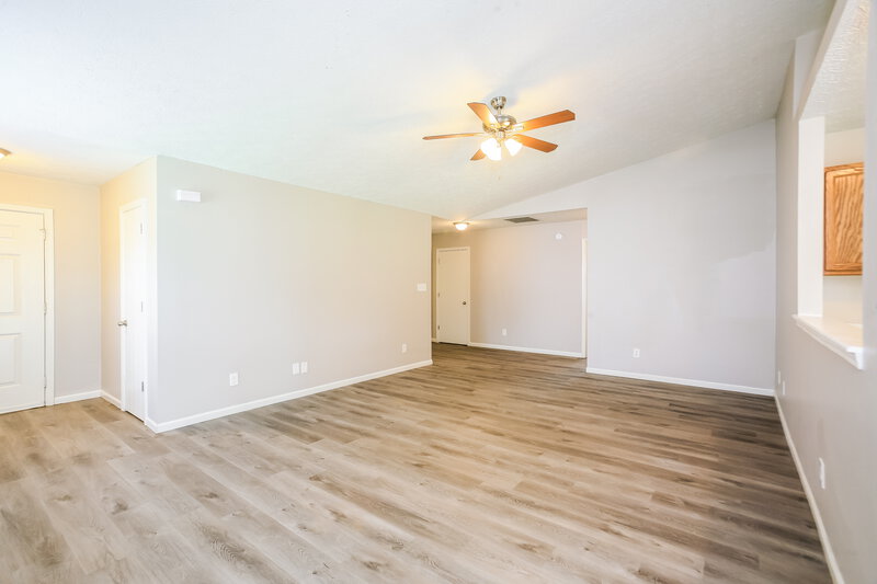 1,890/Mo, 10673 Hoosier Ct Indianapolis, IN 46234 Living Room View