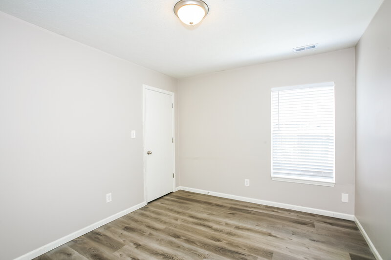 1,890/Mo, 10673 Hoosier Ct Indianapolis, IN 46234 Bedroom View