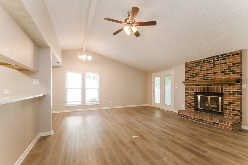 2,045/Mo, 4419 Deerview Ct Indianapolis, IN 46268 Dining Room View