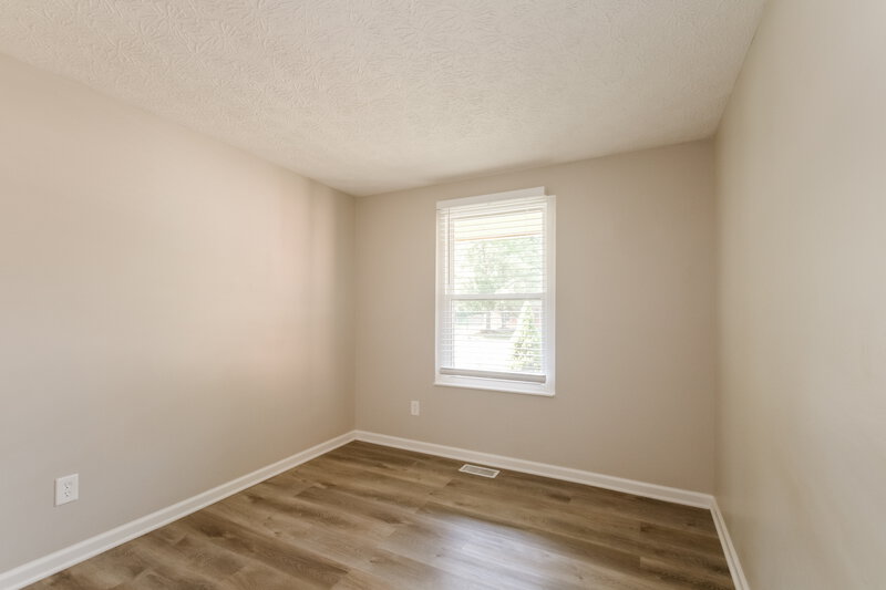 2,045/Mo, 4419 Deerview Ct Indianapolis, IN 46268 Bedroom View 2