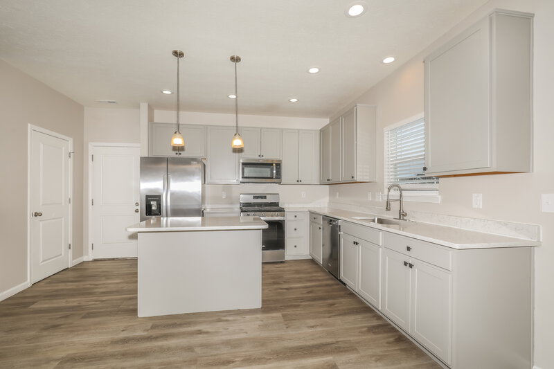 2,370/Mo, 8169 Bluesage Way Plainfield, IN 46168 Kitchen View