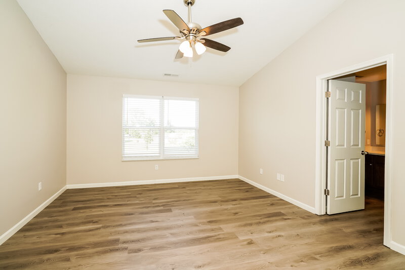 1,905/Mo, 1901 Osman Dr Avon, IN 46123 Main Bedroom View