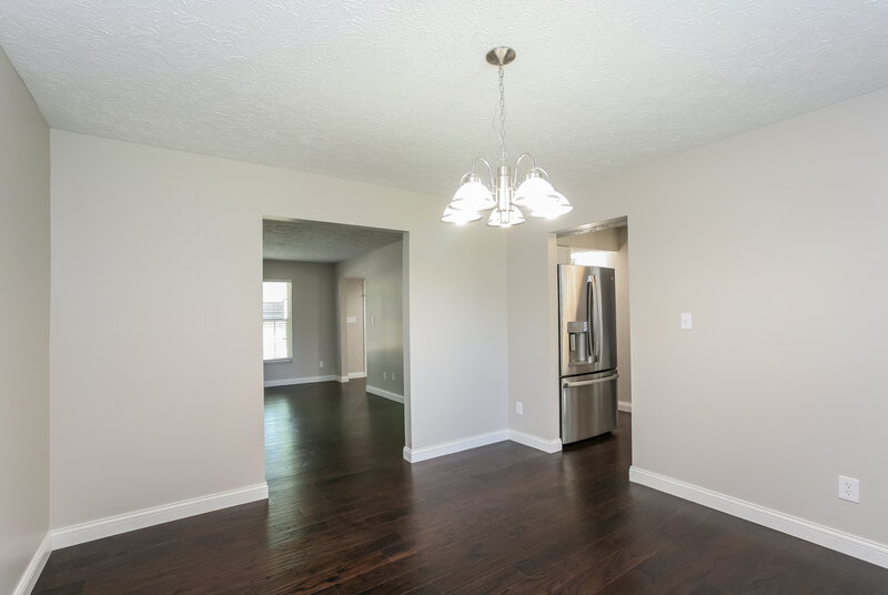 2,235/Mo, 3702 W 43rd Terrace Indianapolis, IN 46228 Dining Room View