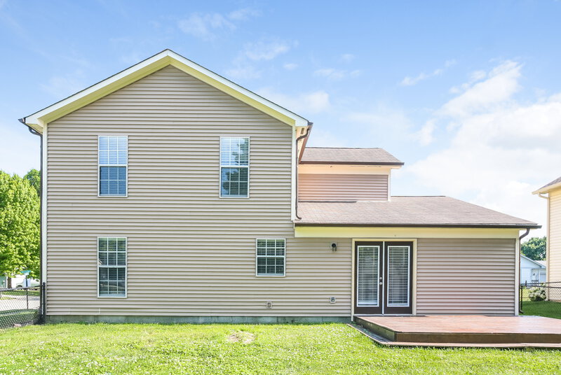 2,235/Mo, 3702 W 43rd Terrace Indianapolis, IN 46228 Rear View