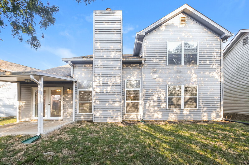 2,690/Mo, 7548 Sycamore Grove Ct Indianapolis, IN 46260 Rear View