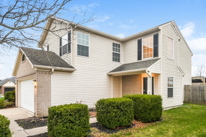 2,050/Mo, 2136 Walnut Meadow Ct Indianapolis, IN 46234 Front View