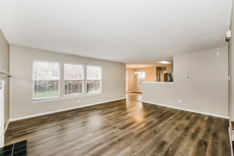 3,200/Mo, 5111 Whisenand Dr Indianapolis, IN 46254 Living Room View 2