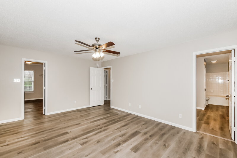 3,200/Mo, 5111 Whisenand Dr Indianapolis, IN 46254 Main Bedroom View 2