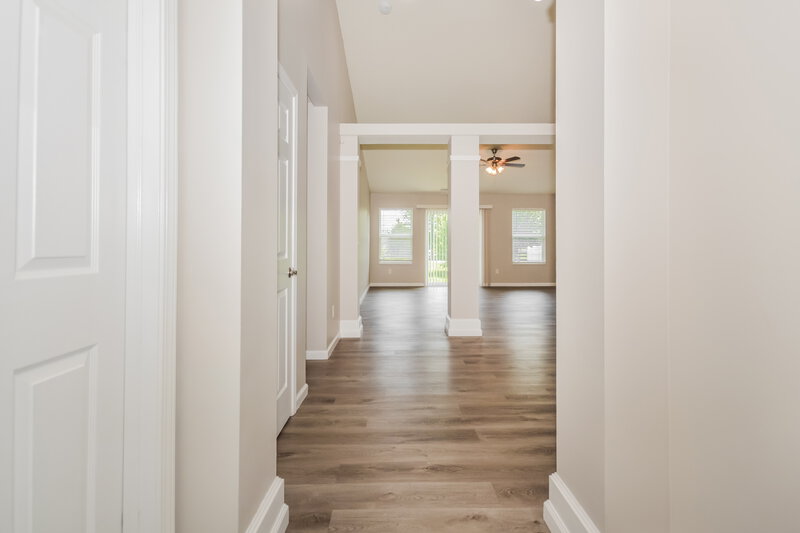 1,835/Mo, 7717 Belmac Ln Camby, IN 46113 Foyer View