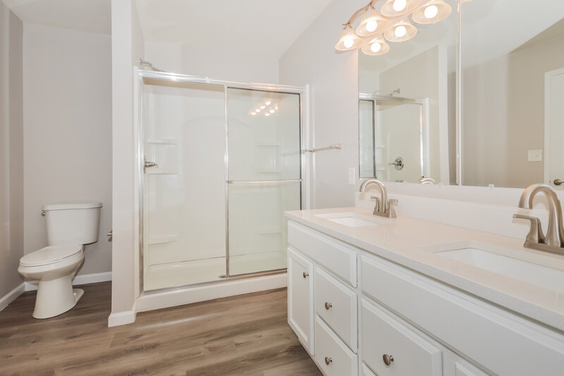 1,835/Mo, 7717 Belmac Ln Camby, IN 46113 Main Bathroom View 2