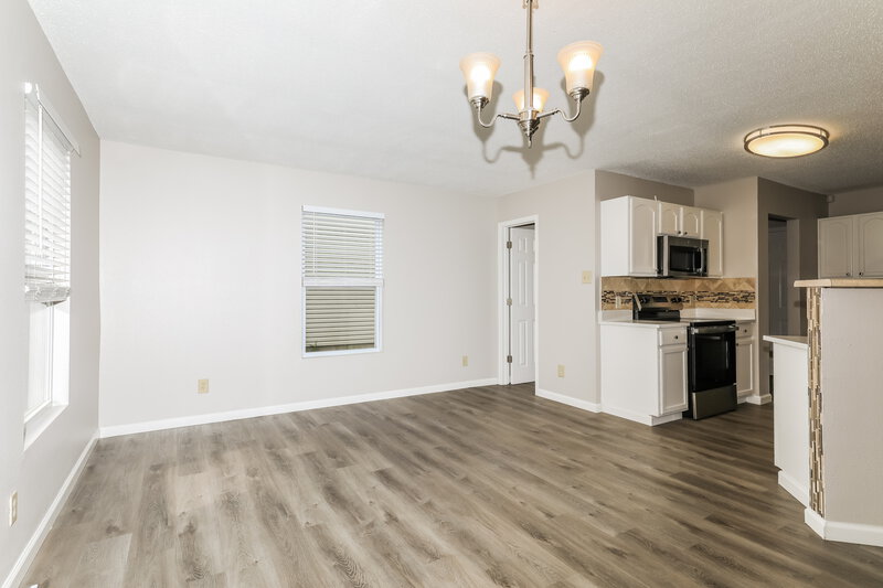 2,130/Mo, 6336 Alonzo Dr Indianapolis, IN 46217 Dining Room View