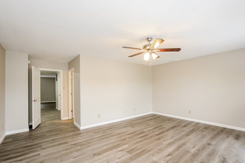 2,335/Mo, 6336 Alonzo Dr Indianapolis, IN 46217 Main Bedroom View