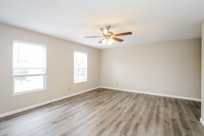 2,335/Mo, 6336 Alonzo Dr Indianapolis, IN 46217 Main Bedroom View 2