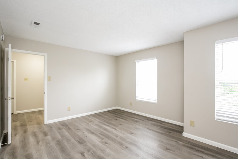 2,335/Mo, 6336 Alonzo Dr Indianapolis, IN 46217 Bedroom View 3
