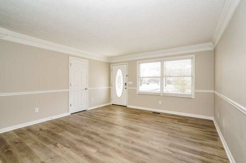 1,720/Mo, 5112 Beechwood Rd Avon, IN 46123 Living Room View