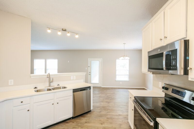 2,035/Mo, 8636 Wheatfield Dr Camby, IN 46113 Kitchen View 2