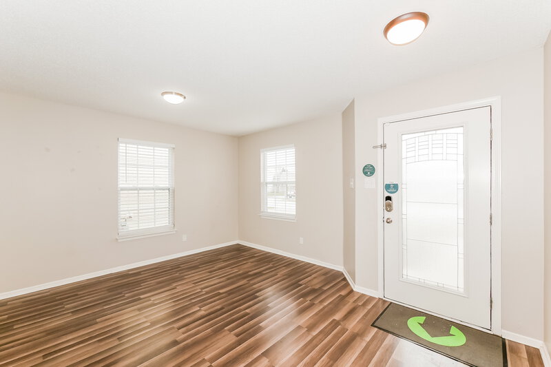 1,965/Mo, 6827 Earlswood Dr Indianapolis, IN 46217 Living Room View