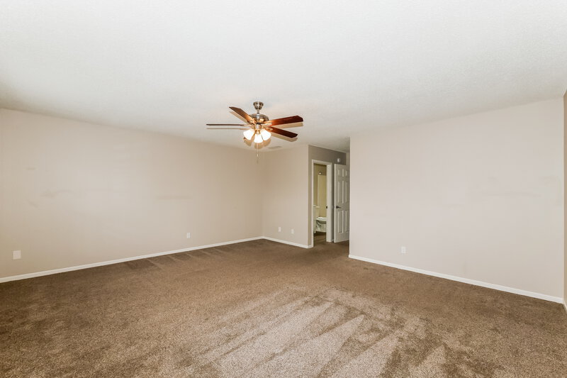 1,965/Mo, 6827 Earlswood Dr Indianapolis, IN 46217 Main Bedroom View 2