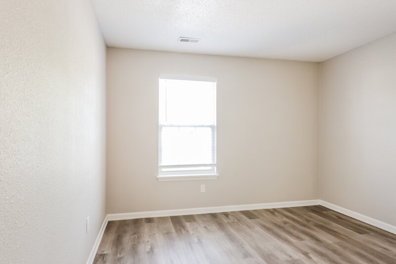 2,085/Mo, 4011 Village Trace Blvd Indianapolis, IN 46254 Bedroom View