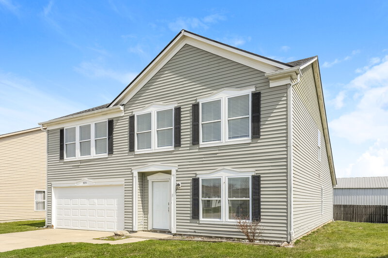 2,265/Mo, 2035 Brookside Ct Greenfield, IN 46140 Front View