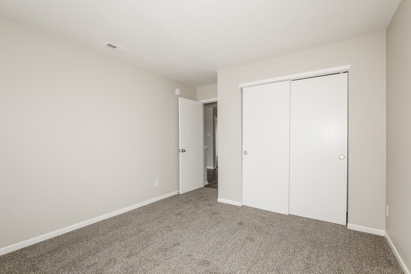 2,265/Mo, 2035 Brookside Ct Greenfield, IN 46140 Bedroom View