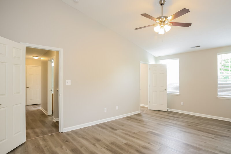 3,210/Mo, 4310 Blue Spruce Ct Greenwood, IN 46143 Main Bedroom View
