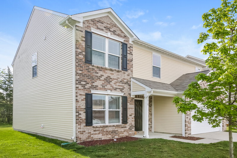 2,105/Mo, 3315 Grove Berry Ln Indianapolis, IN 46239 Front View